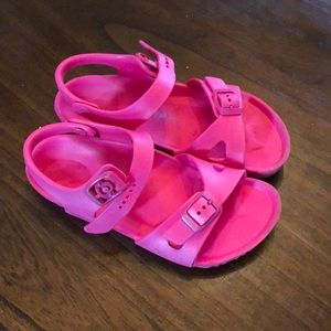 Girls pink sandals